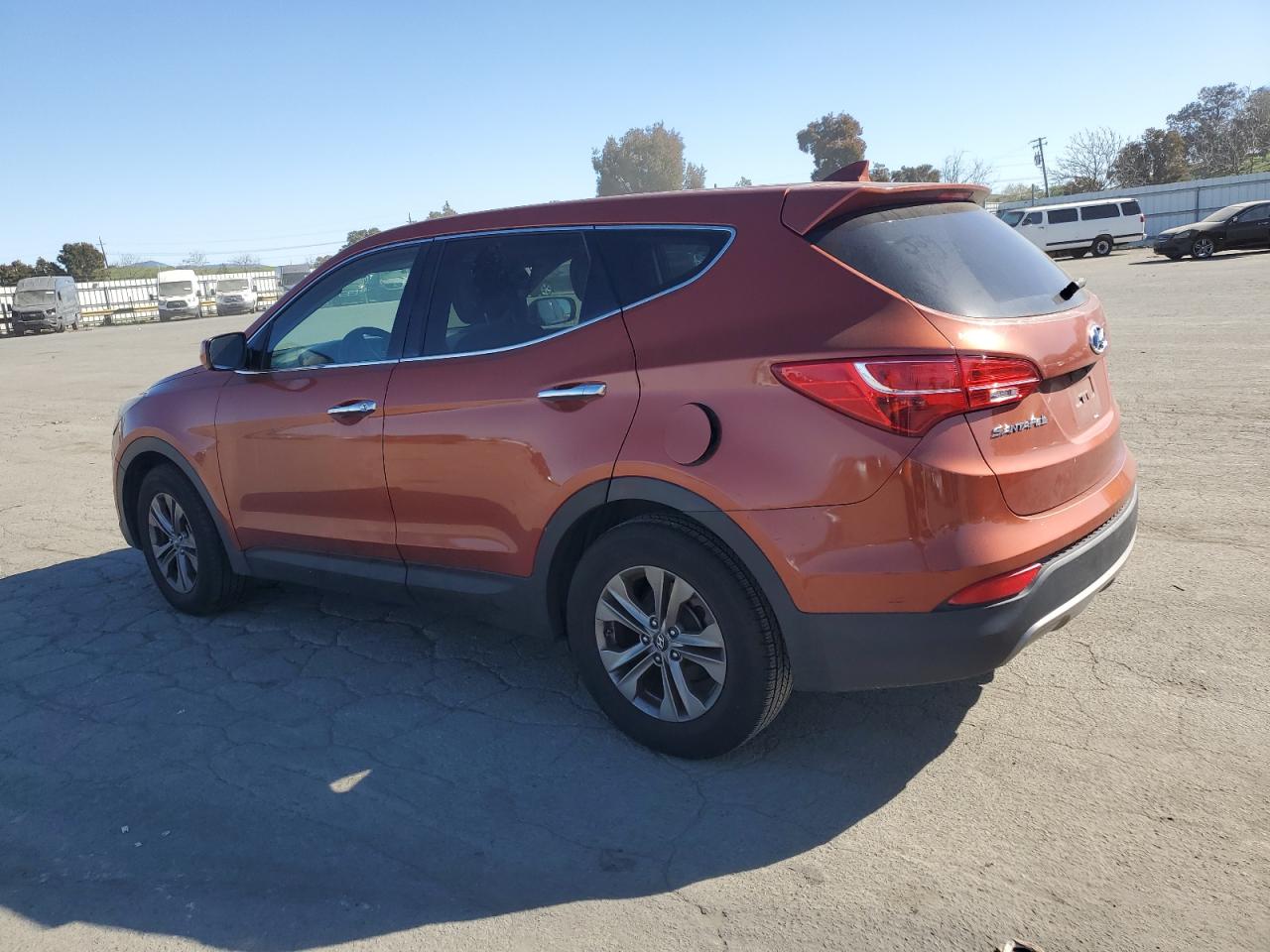 2014 Hyundai Santa Fe - Image 2