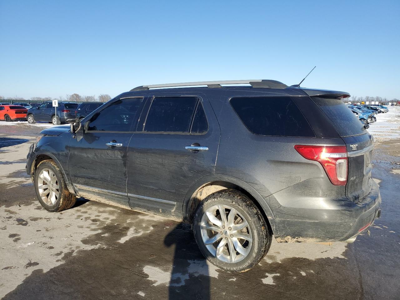 2015 Ford Explorer - Image 2