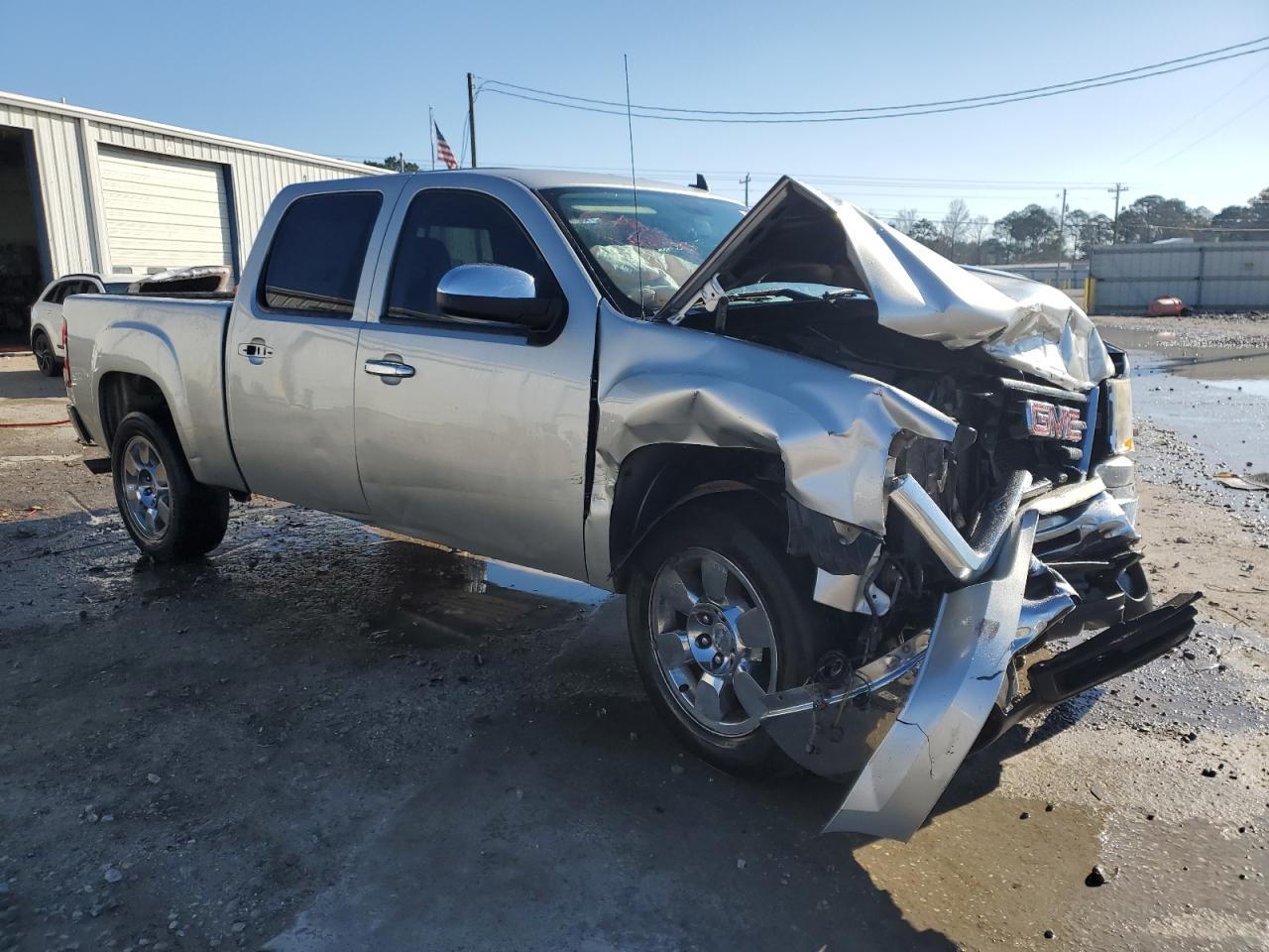2011 GMC Sierra - Image 4