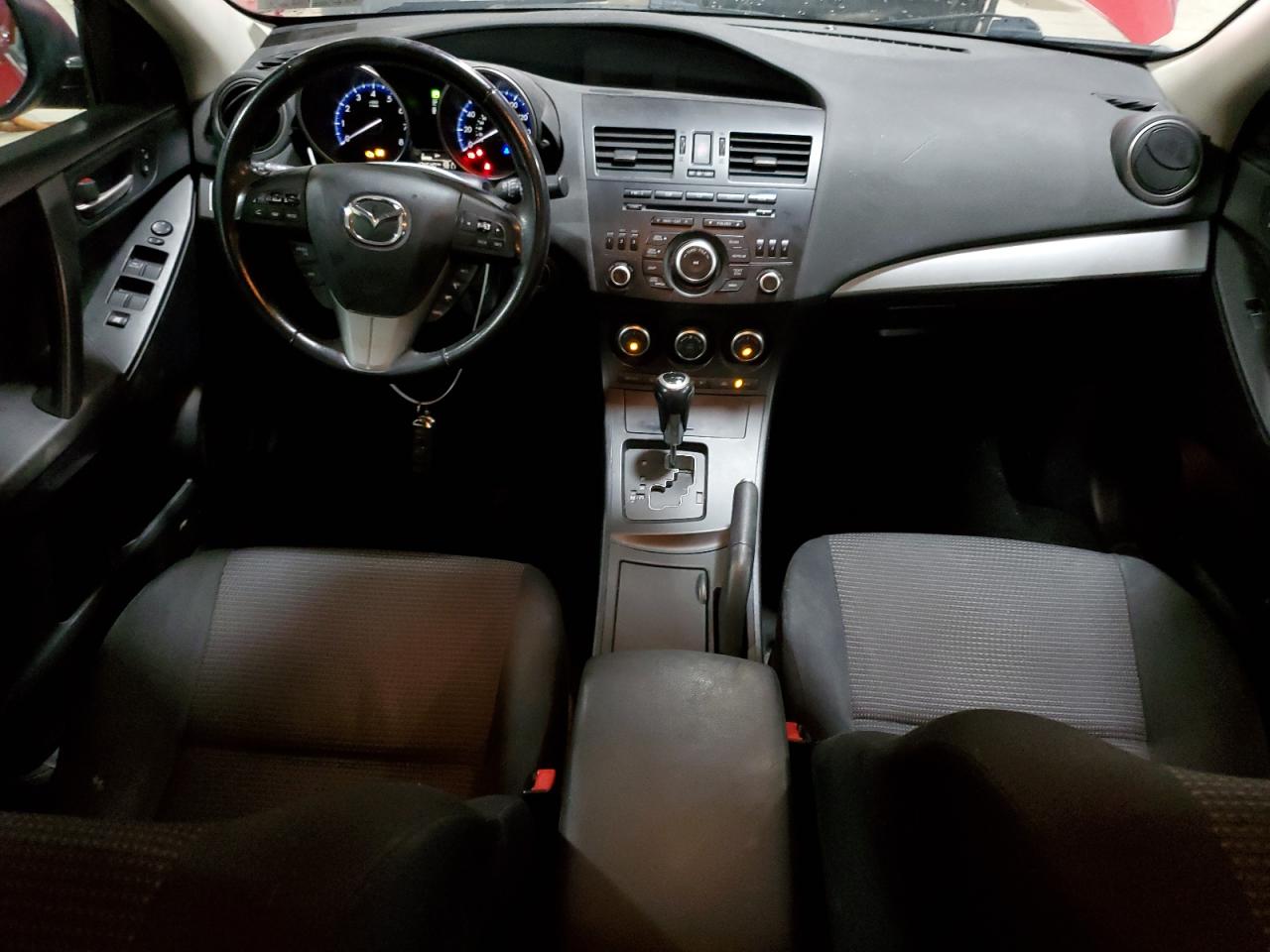 2013 Mazda 3 - Image 8