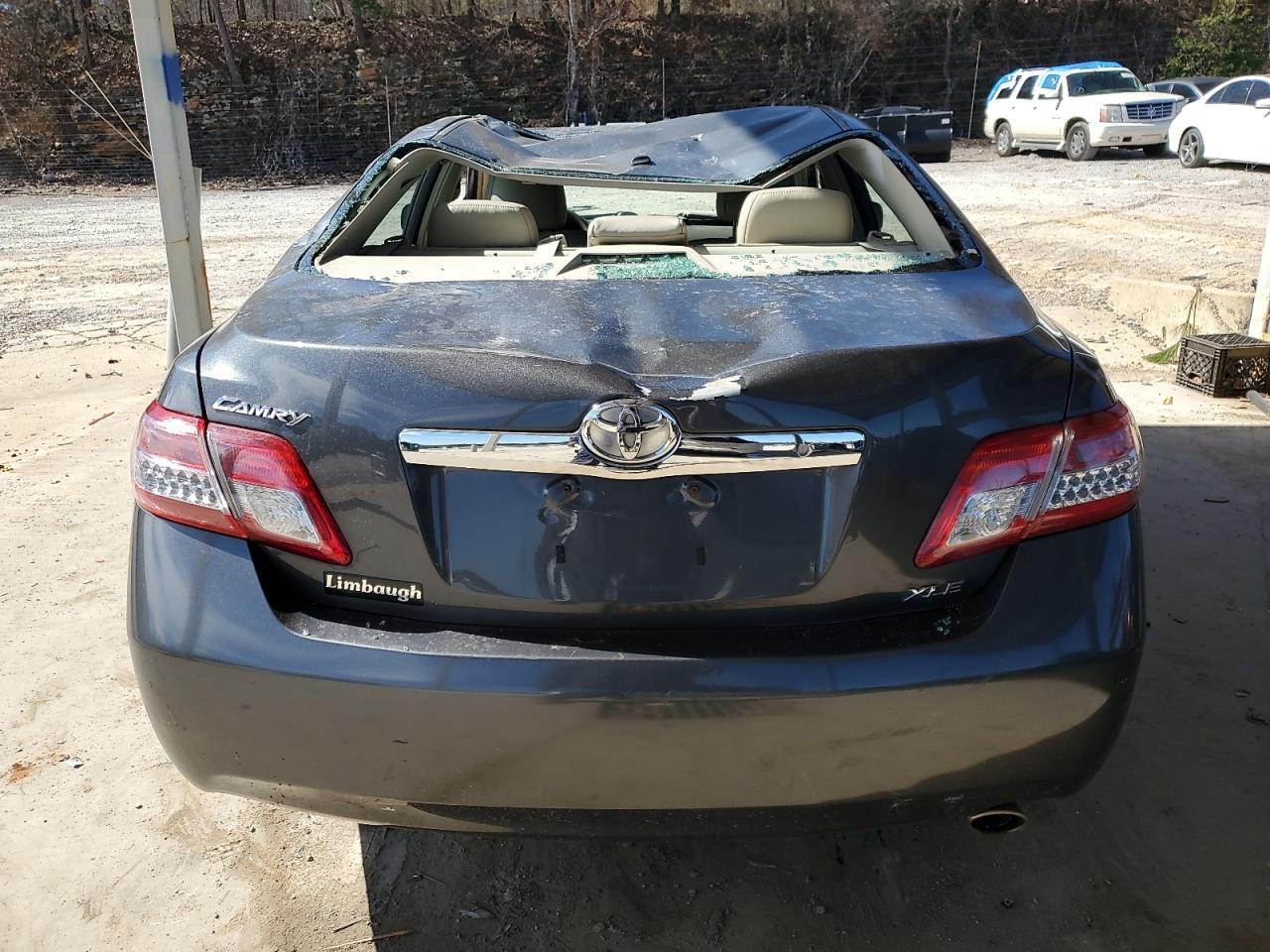 2011 Toyota Camry - Image 6