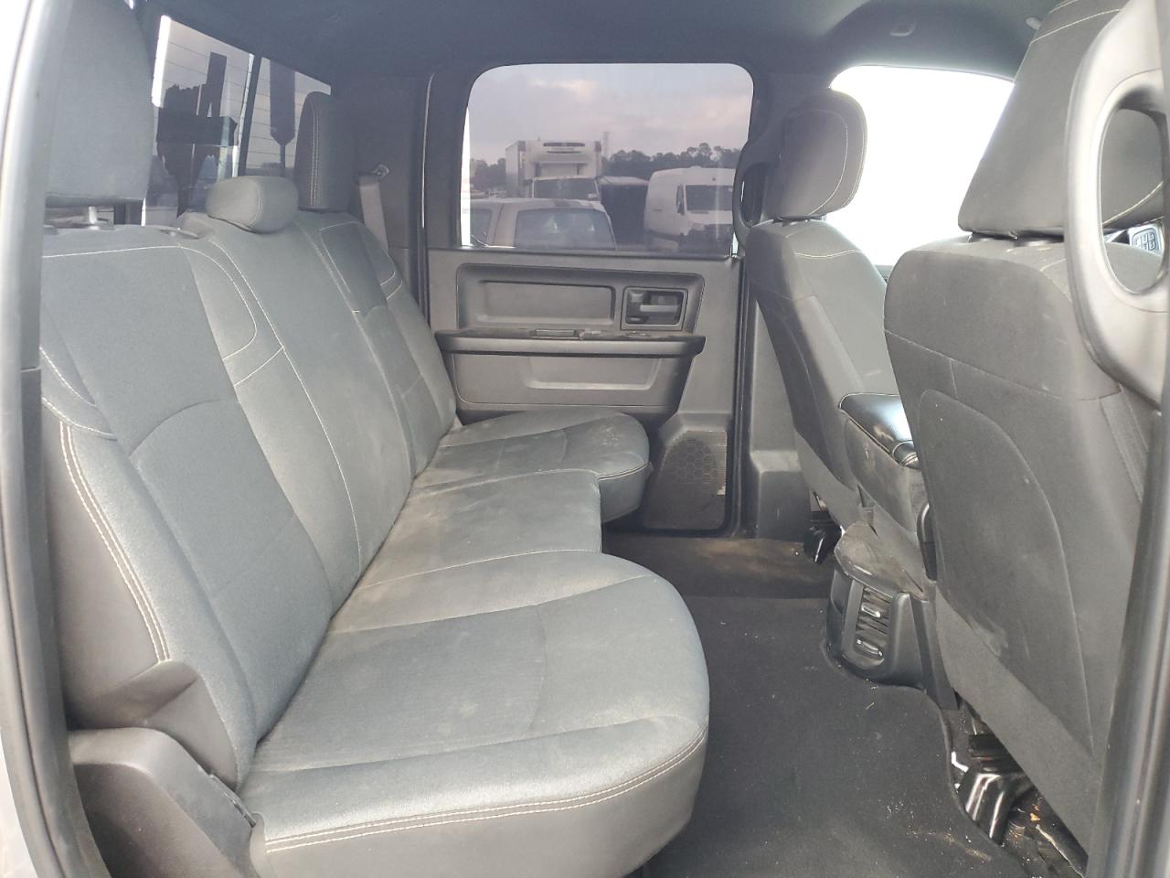 2022 RAM 3500 - Image 11