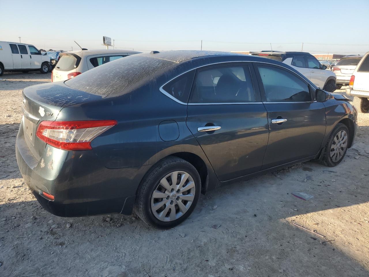 2015 Nissan Sentra - Image 3