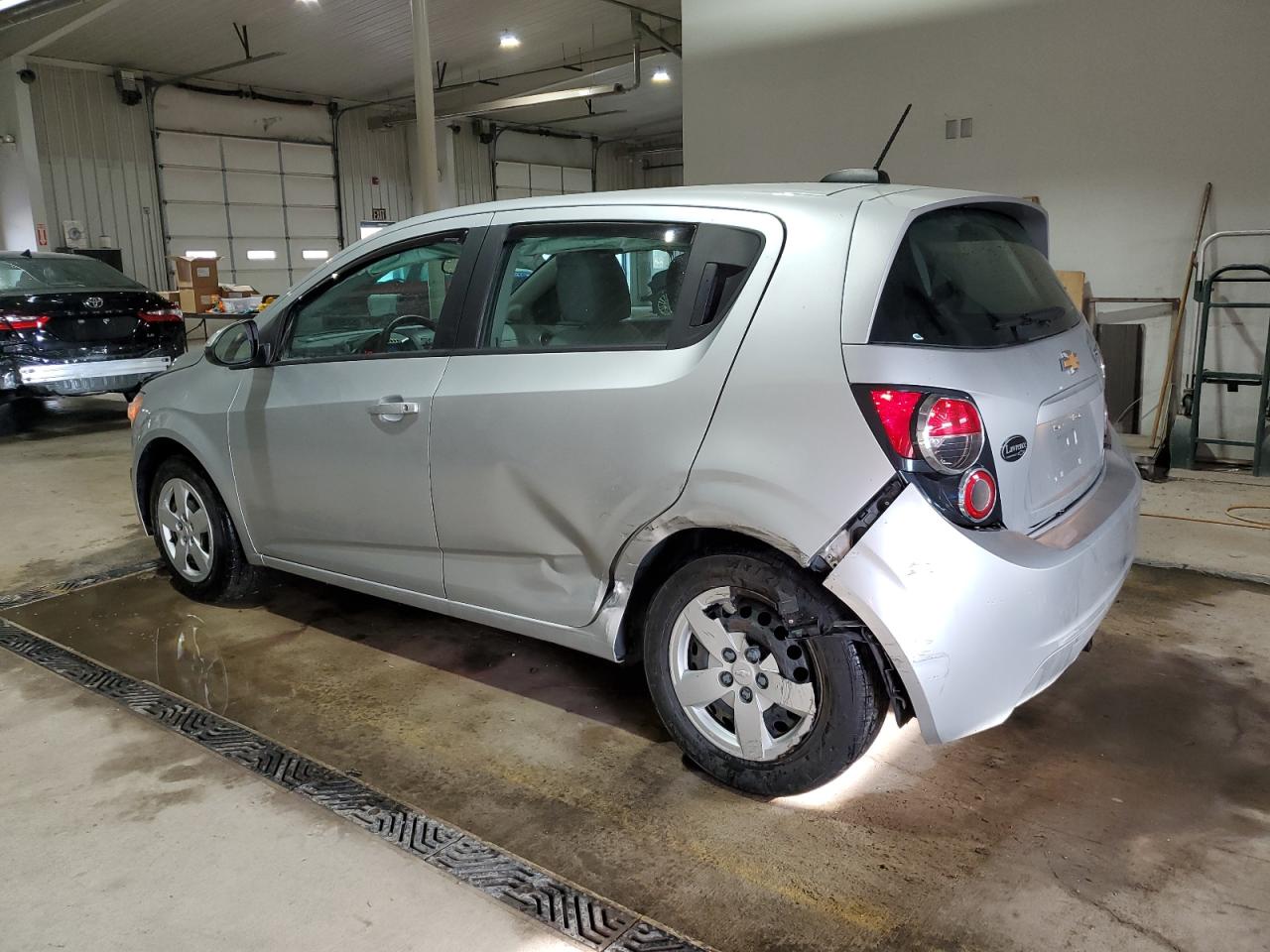 2015 Chevrolet Sonic - Image 2