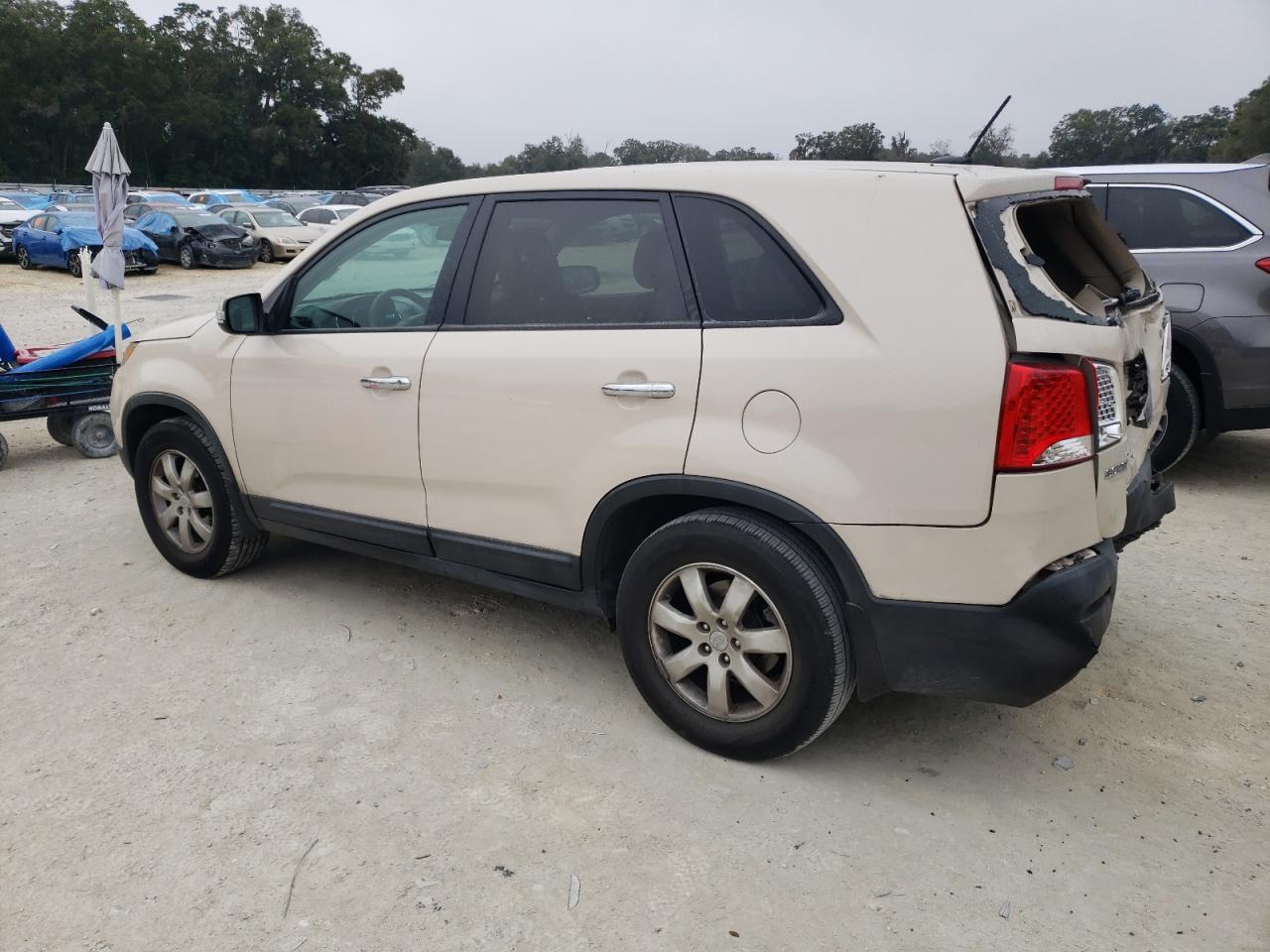 2011 Kia Sorento - Image 2