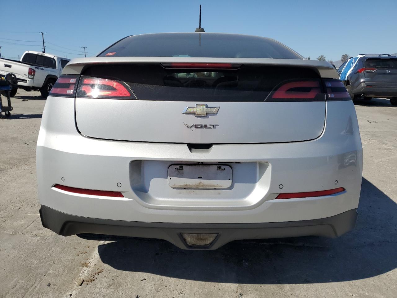 2015 Chevrolet Volt - Image 6