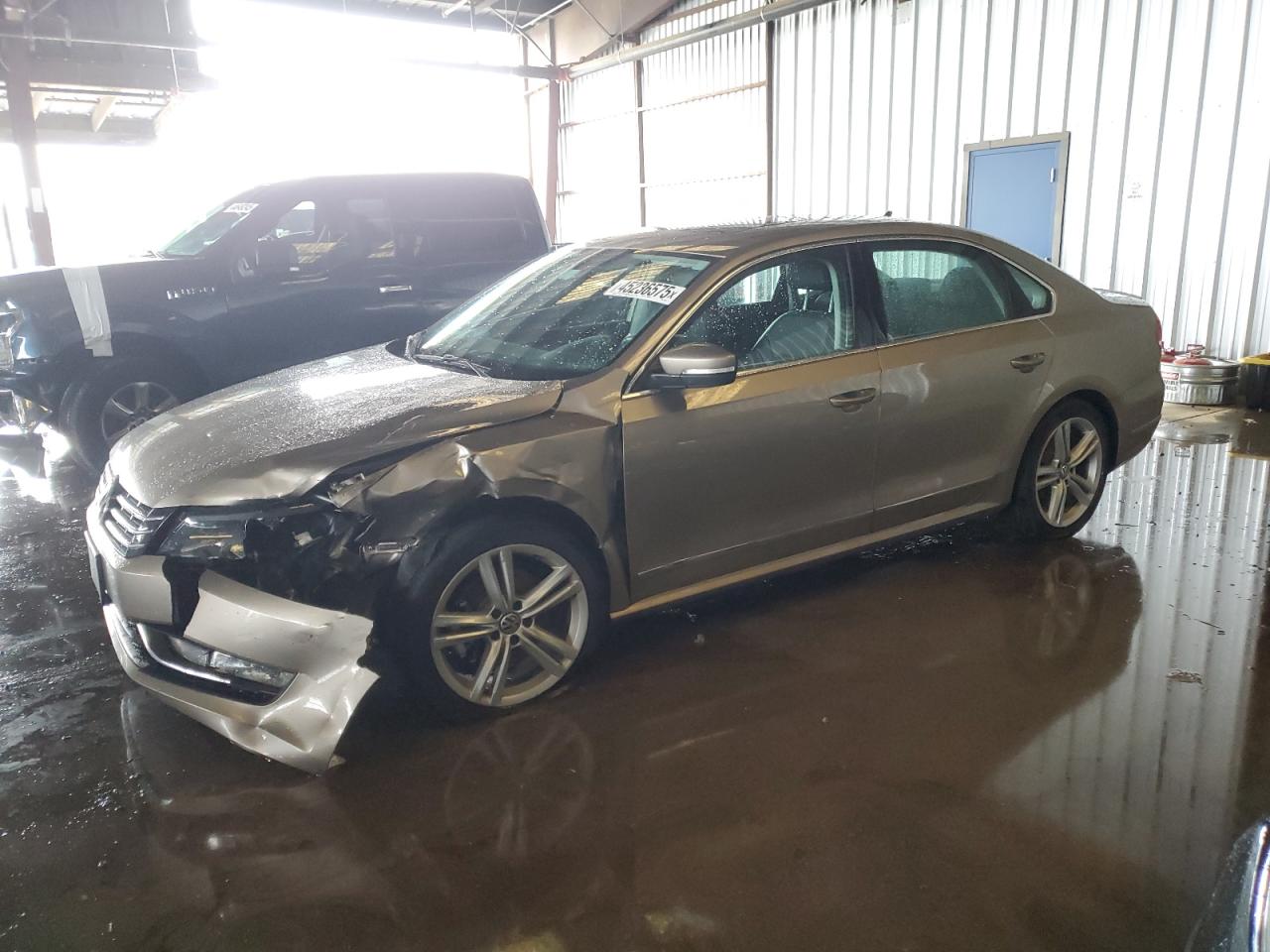 2015 Volkswagen Passat - Image 1