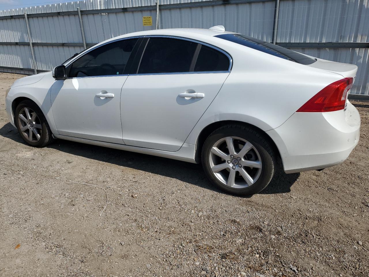 2016 Volvo S60 - Image 2