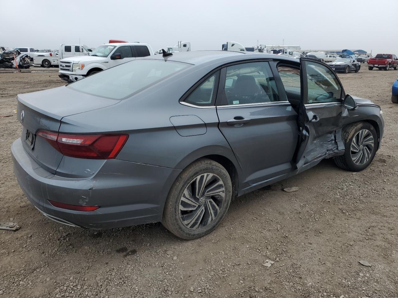 2021 Volkswagen Jetta - Image 3