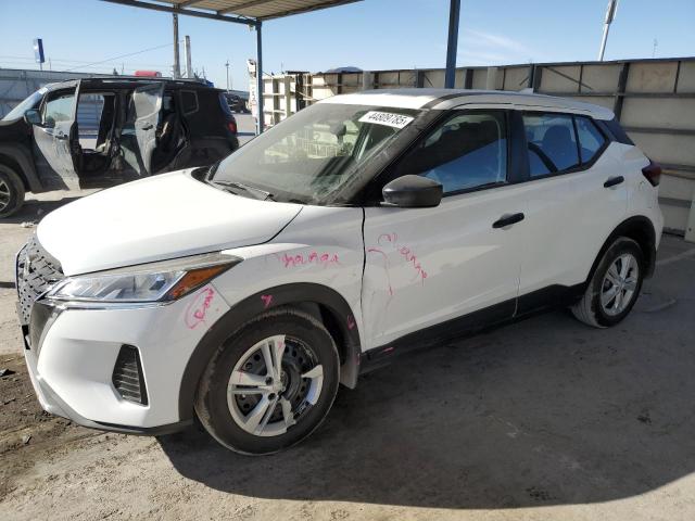 NISSAN KICKS S 2024