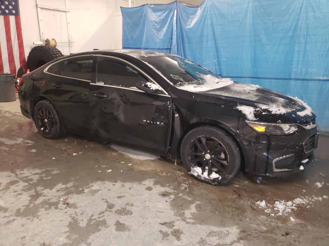 2017 Chevrolet Malibu - Image 4