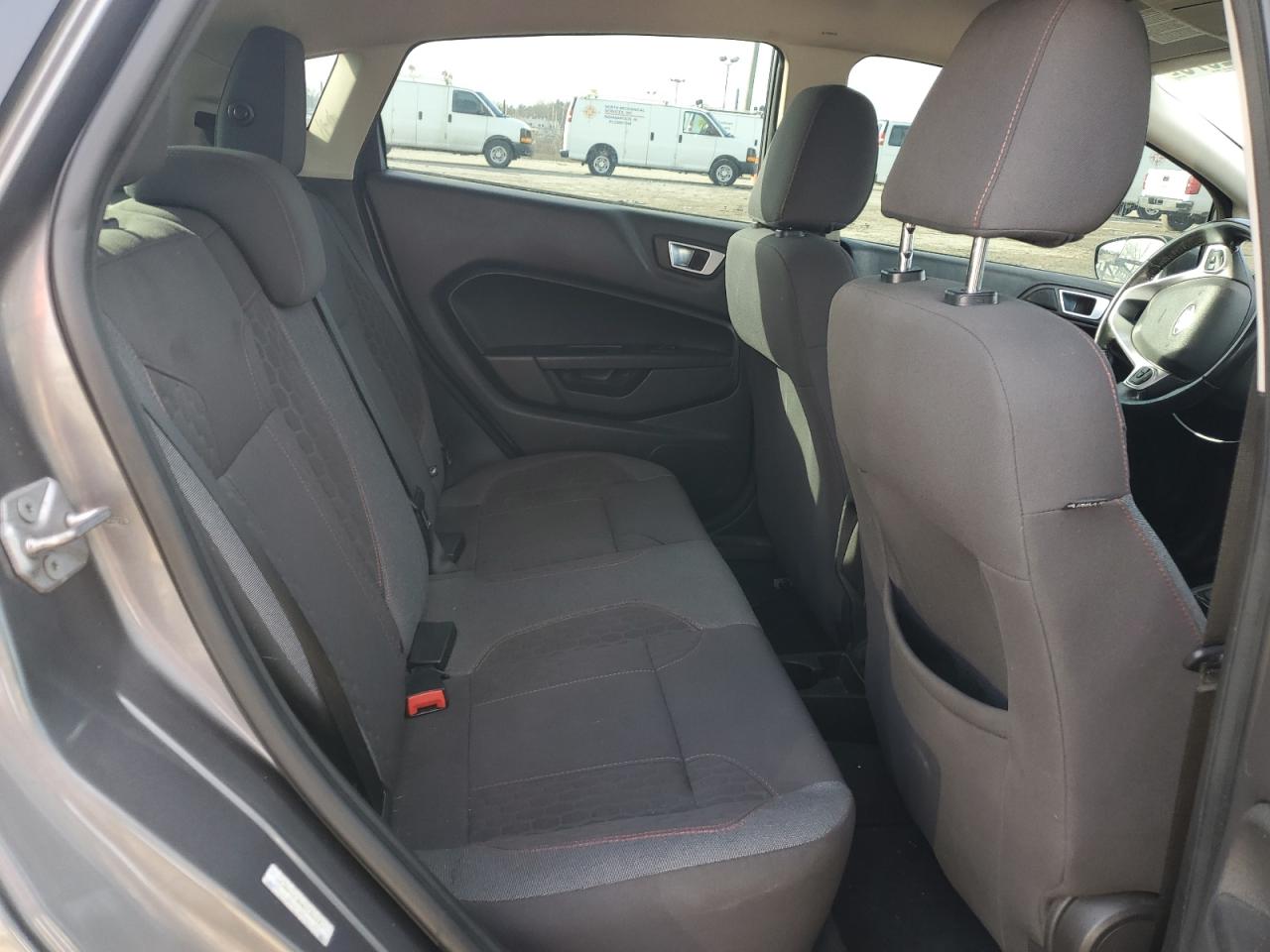 2014 Ford Fiesta - Image 10