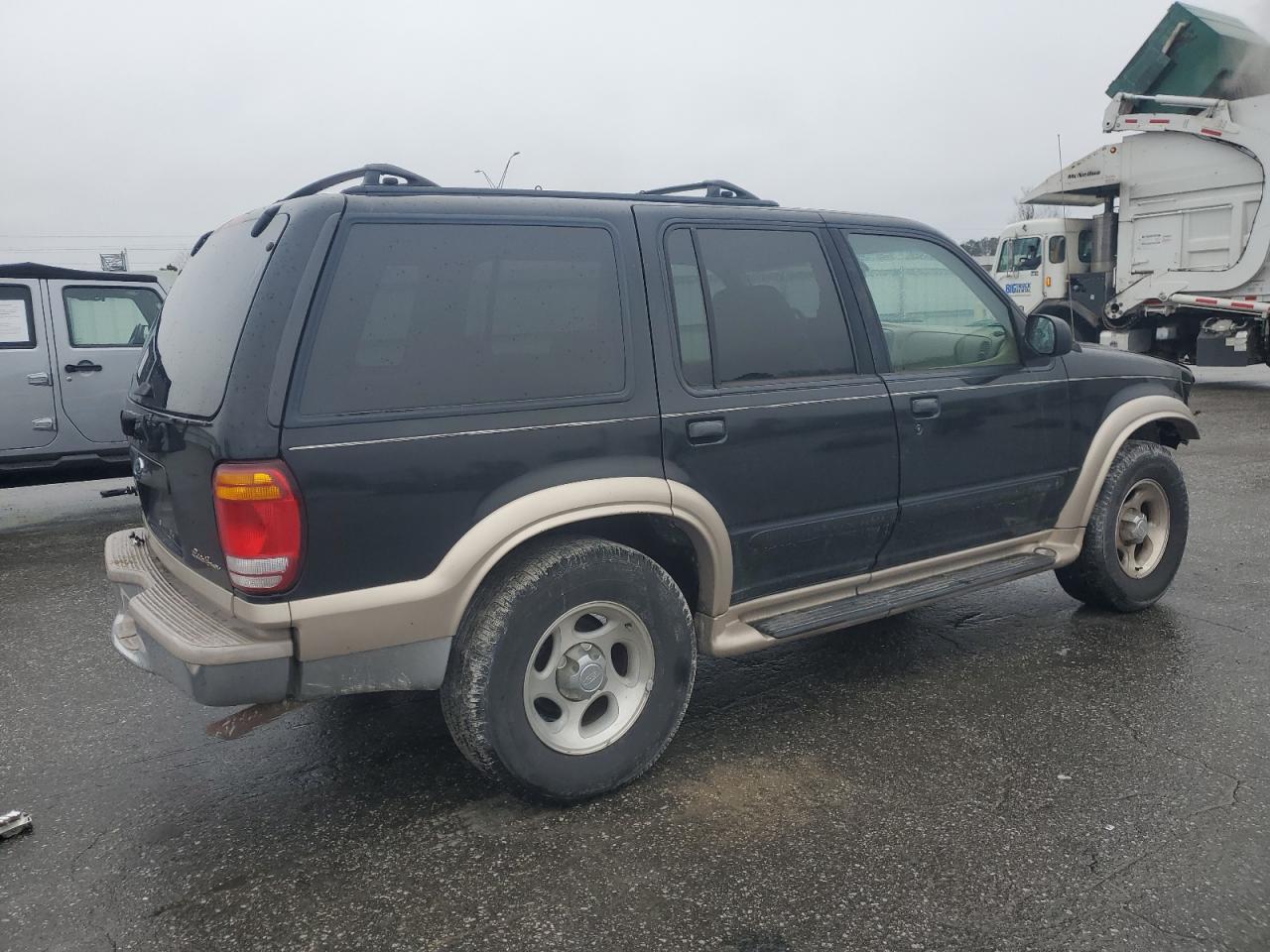 1999 Ford Explorer - Image 3