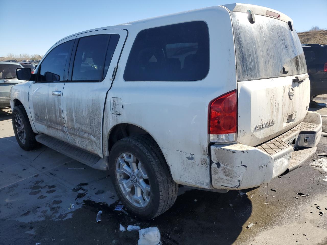 2005 Nissan Armada - Image 2
