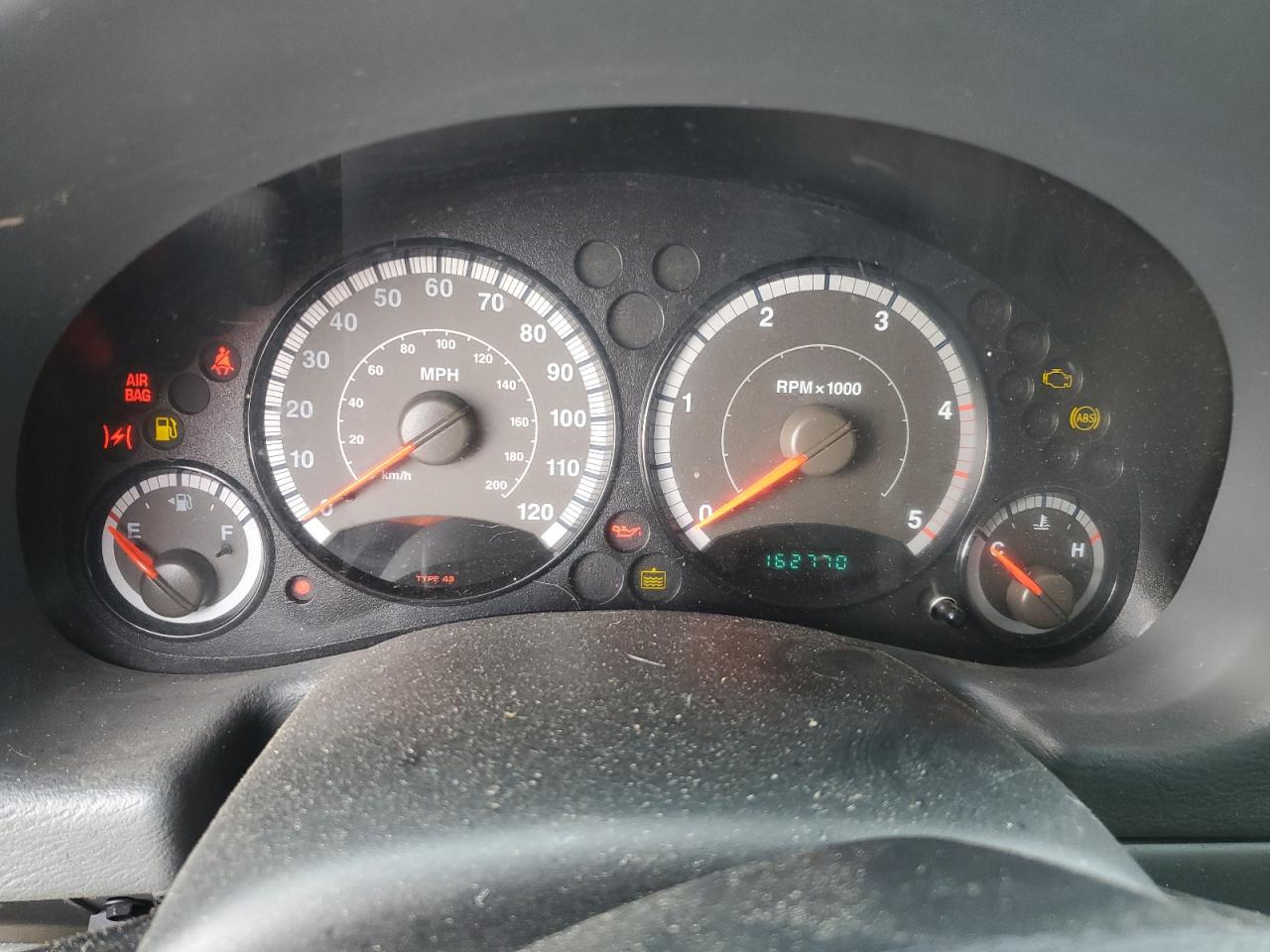 2005 Jeep Liberty (North America) - Image 9