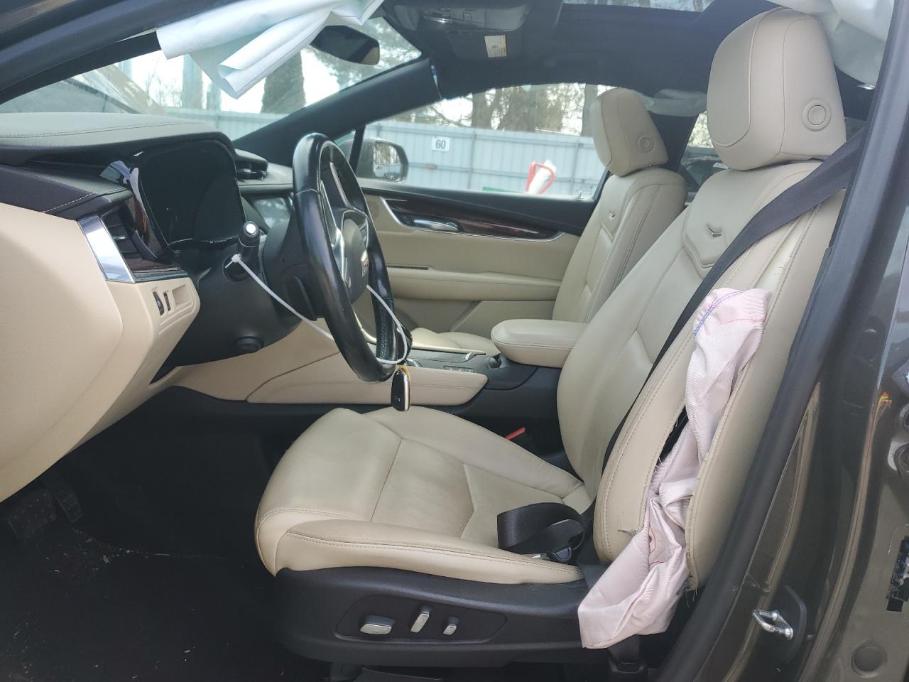 2019 Cadillac XT5 - Image 7