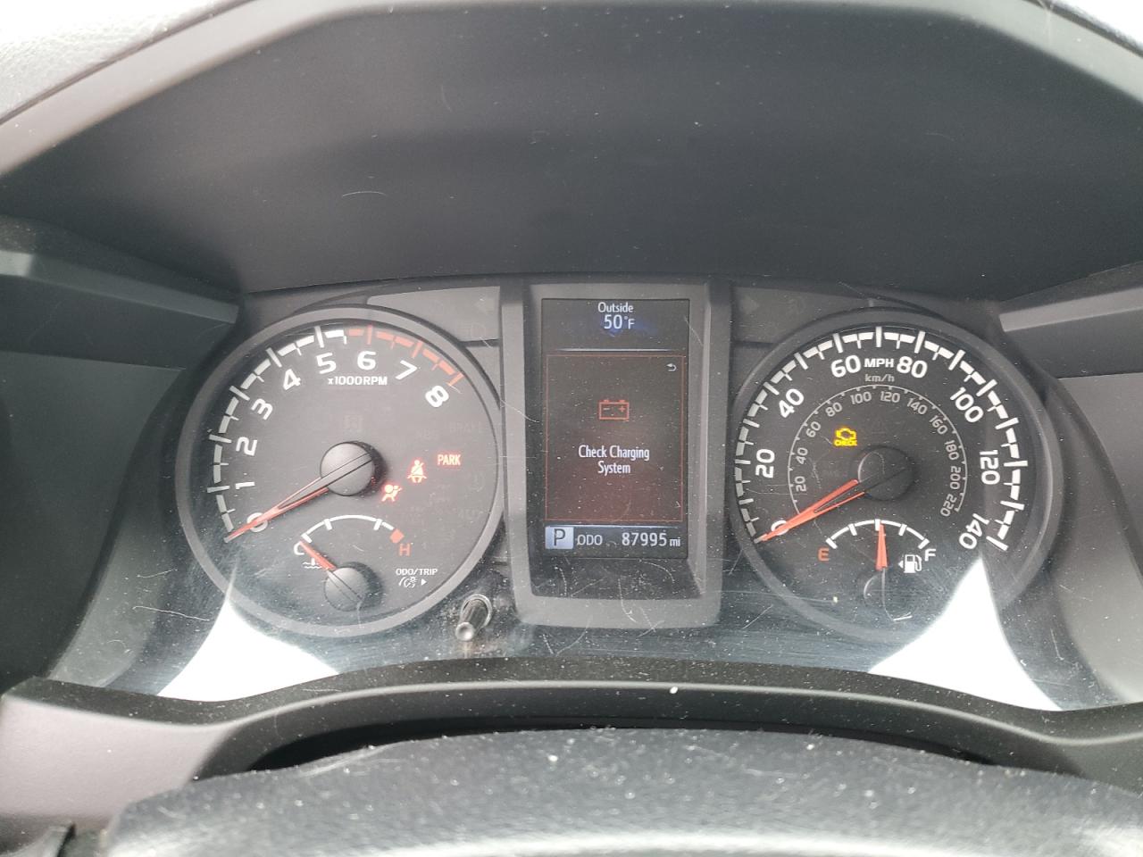 2019 Toyota Tacoma - Image 9