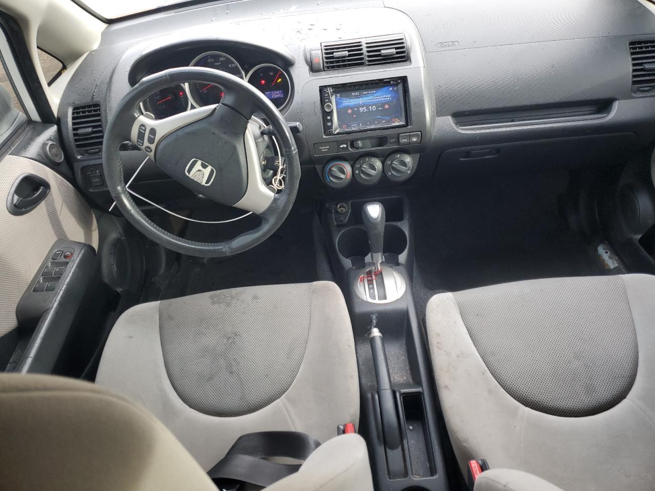 2007 Honda Fit - Image 8