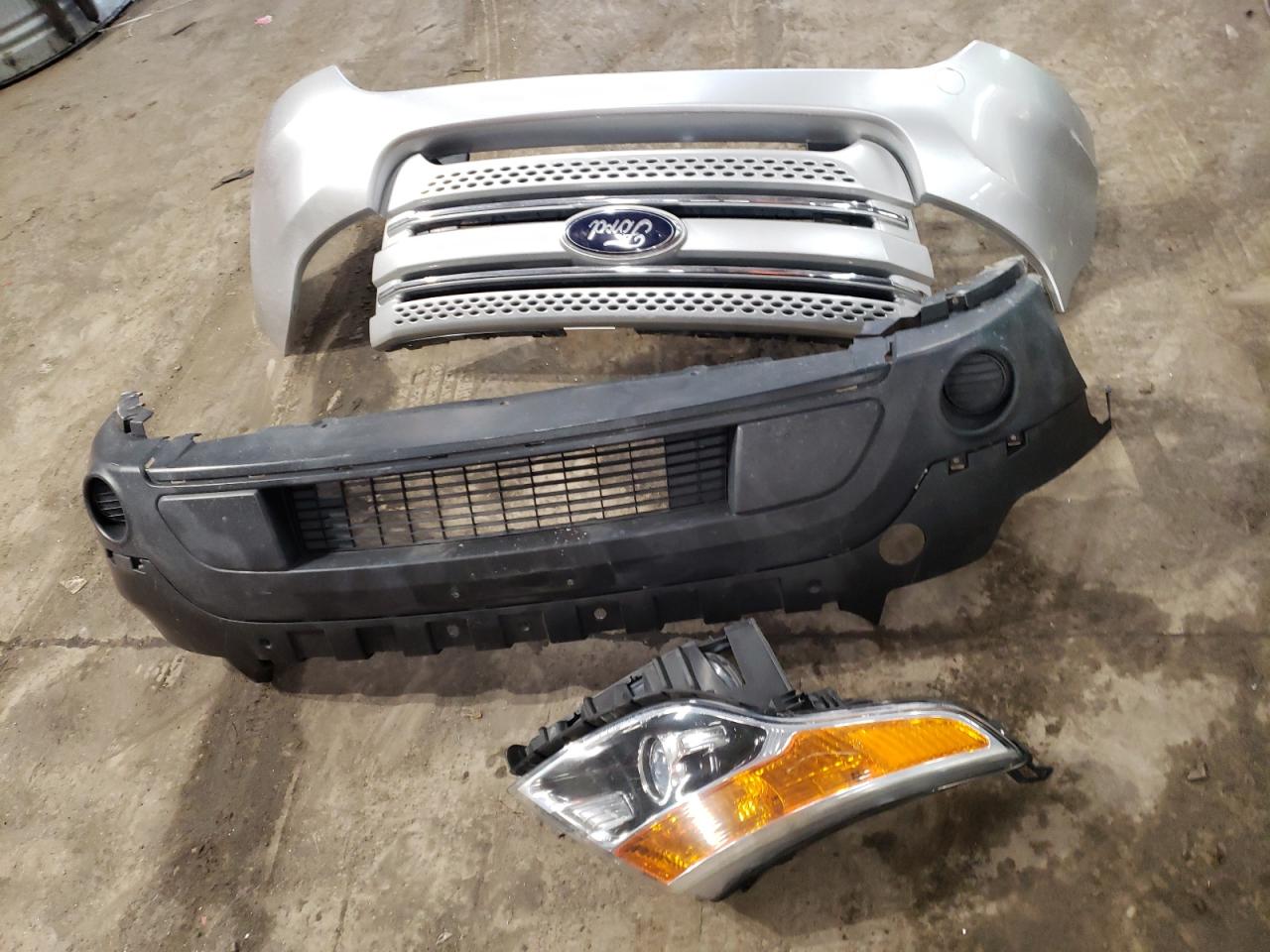 2013 Ford Explorer - Image 13