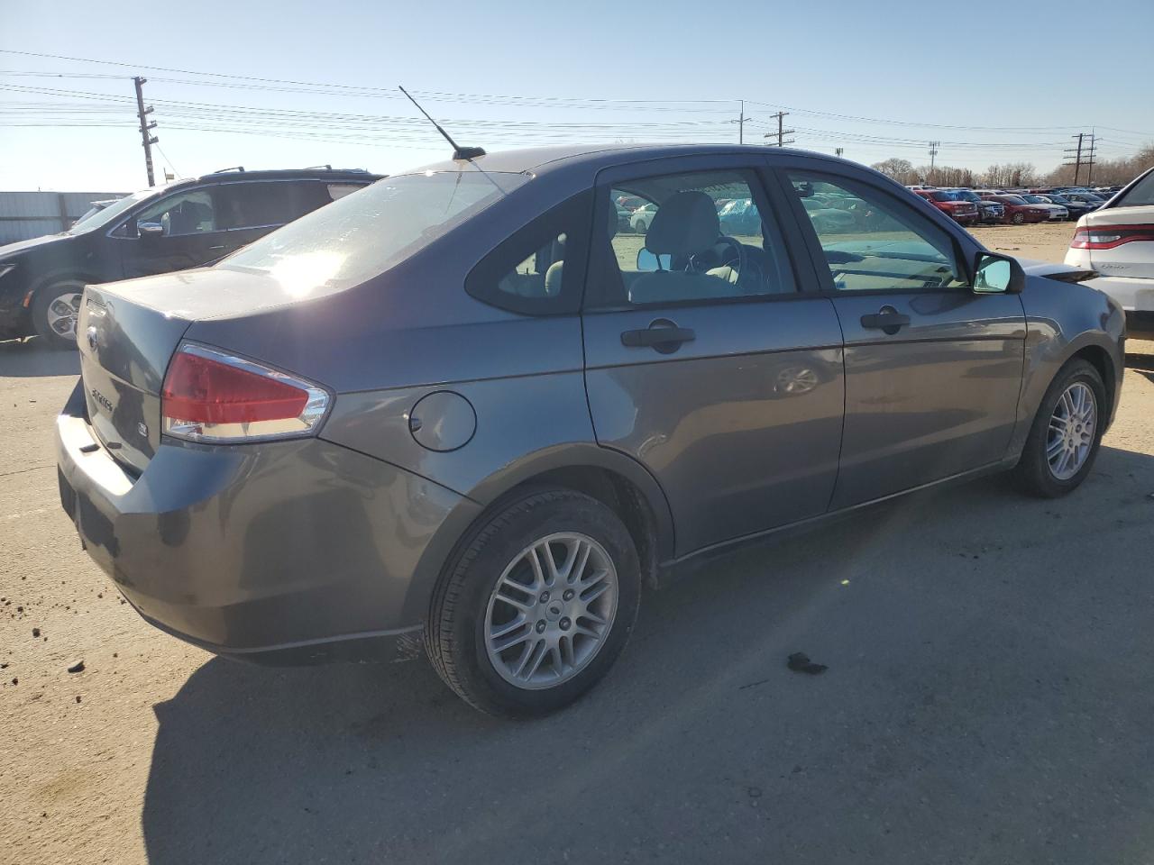 2010 Ford Focus - Image 3