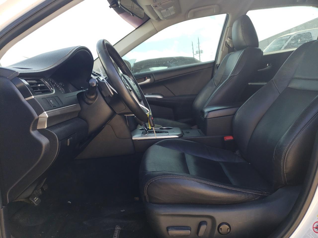 2012 Toyota Camry - Image 7