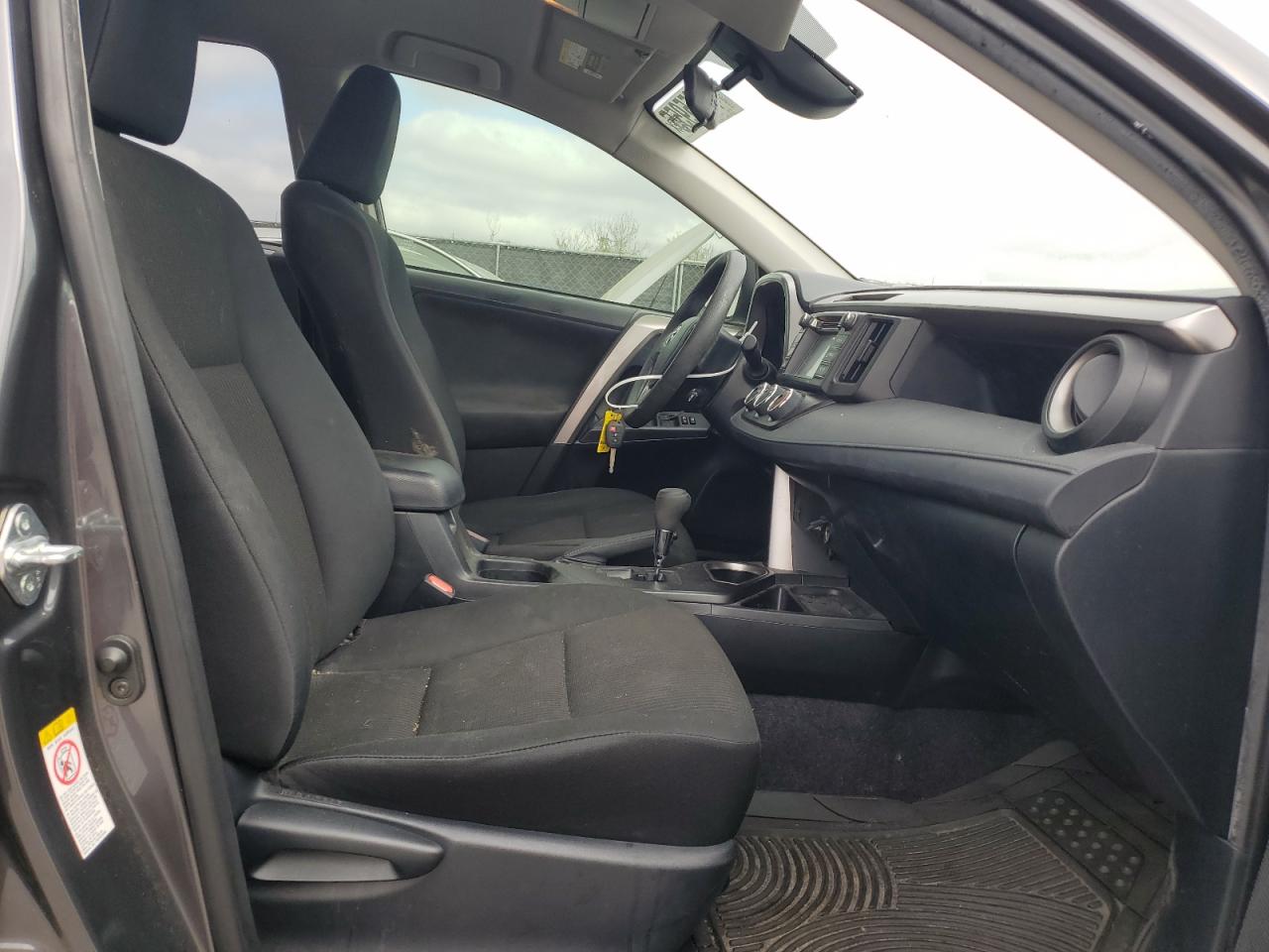 2018 Toyota RAV 4 - Image 5