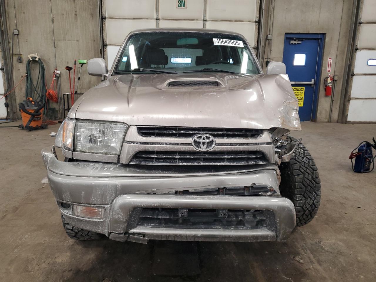 2002 Toyota 4Runner - Image 5