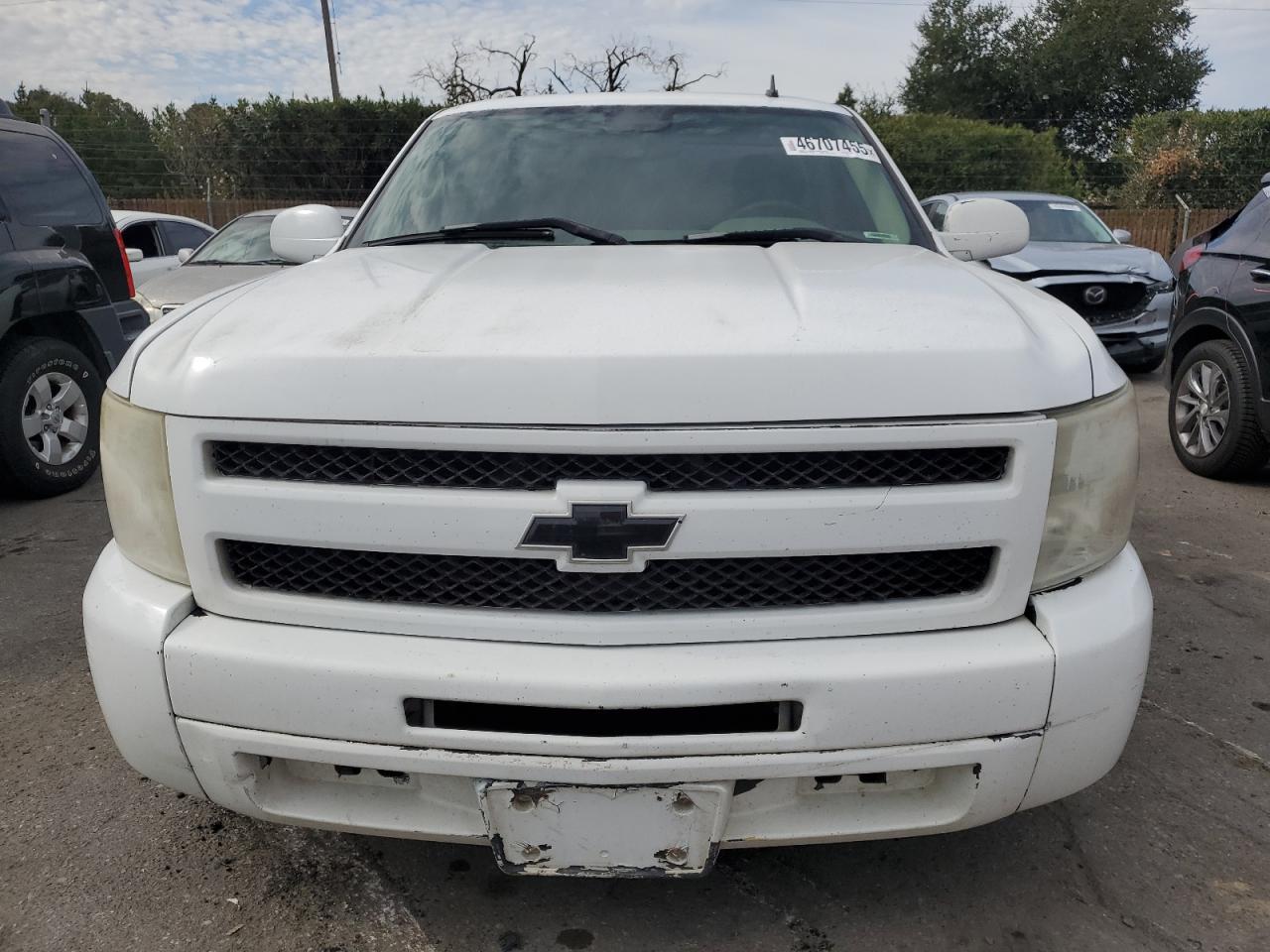 2009 Chevrolet Silverado - Image 5