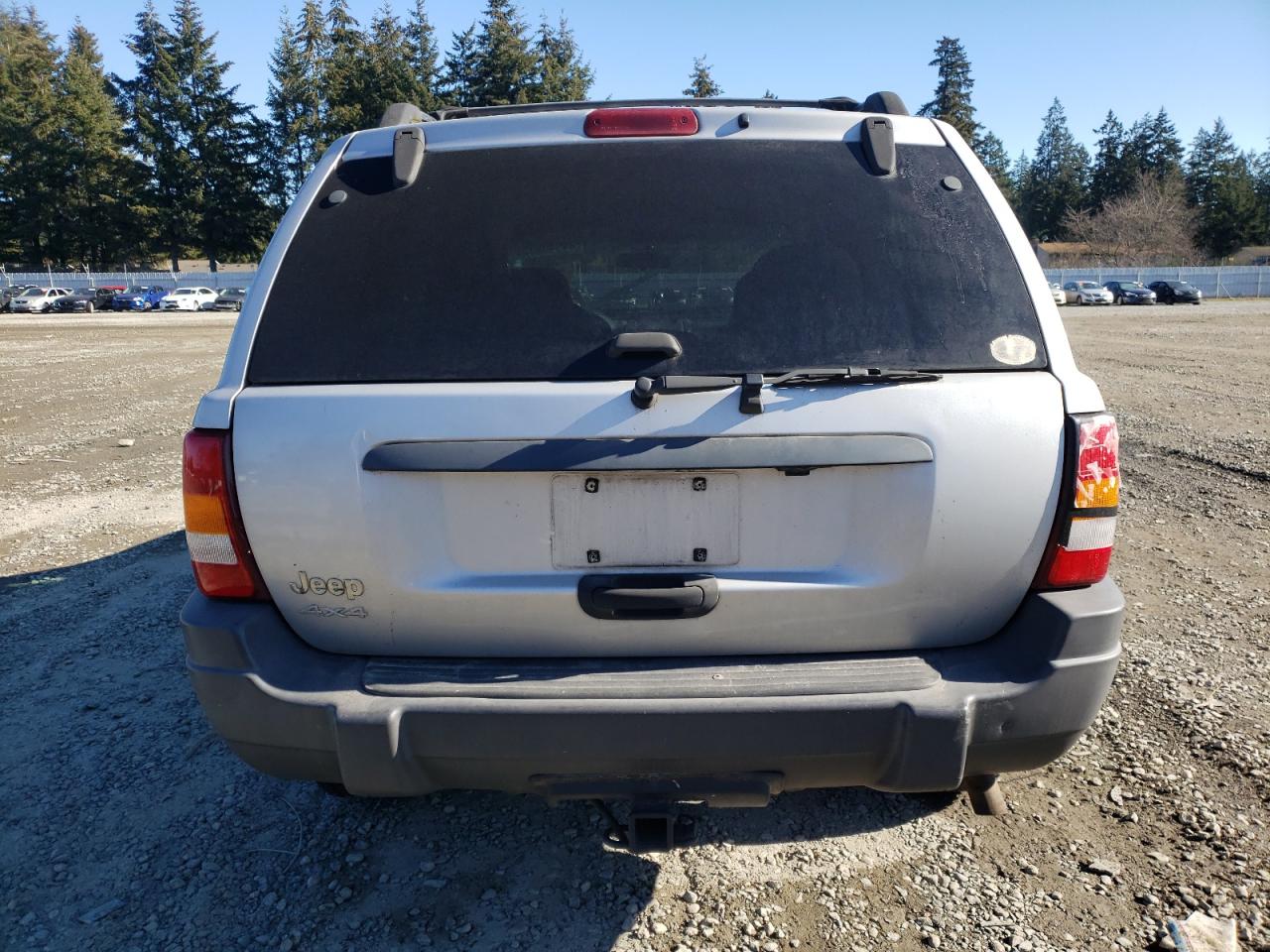 2004 Jeep Grand Cherokee - Image 6