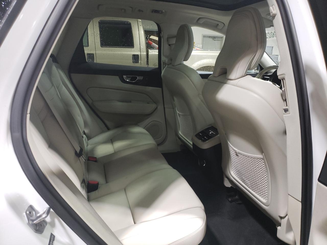 2019 Volvo XC60 - Image 11