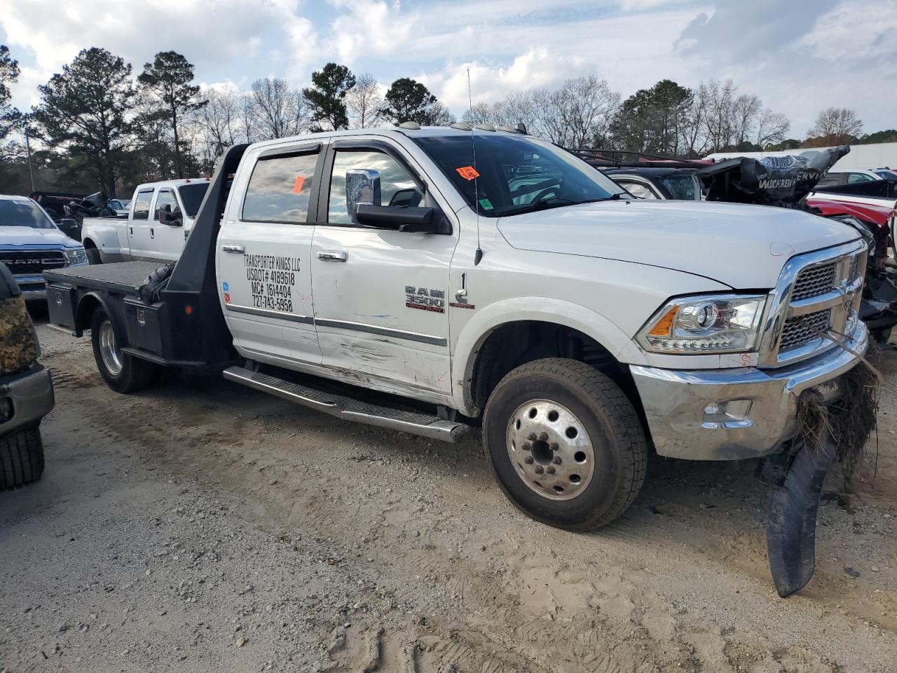 2015 RAM 3500 - Image 4
