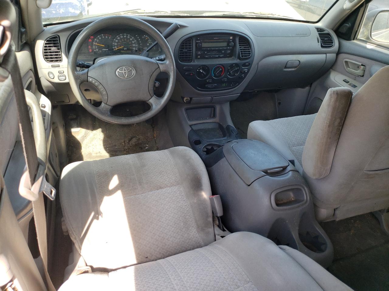 2004 Toyota Tundra - Image 8
