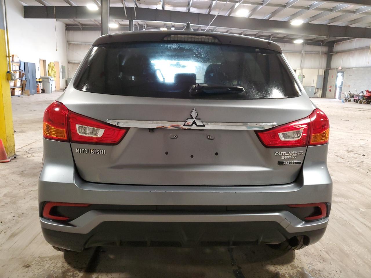 2019 Mitsubishi Outlander - Image 6