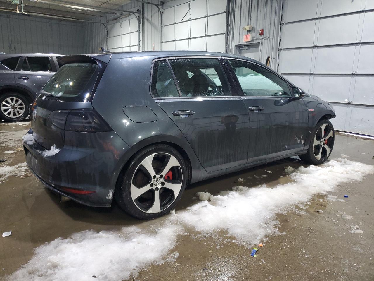 2017 Volkswagen GTI - Image 3