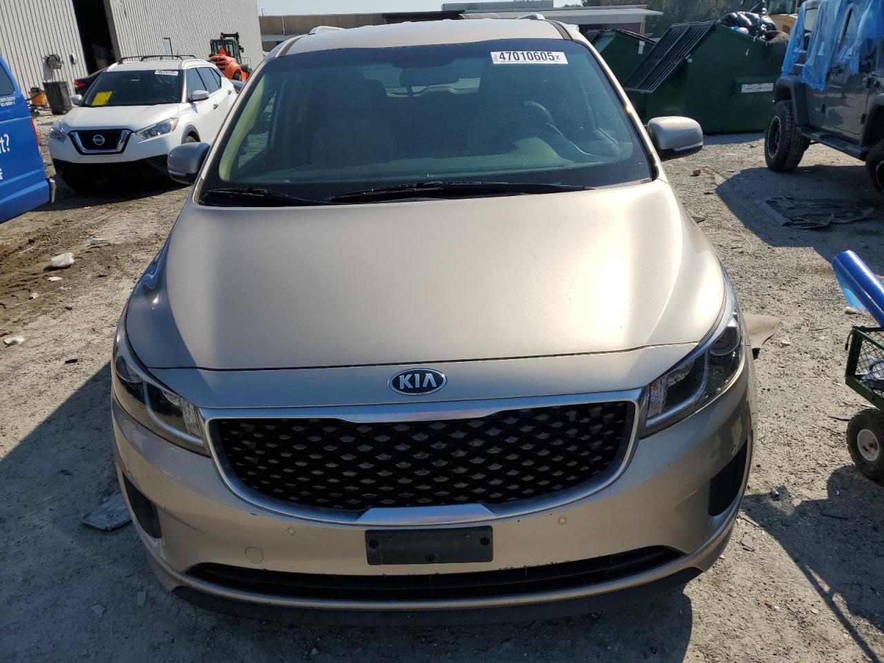 2017 Kia Sedona - Image 5