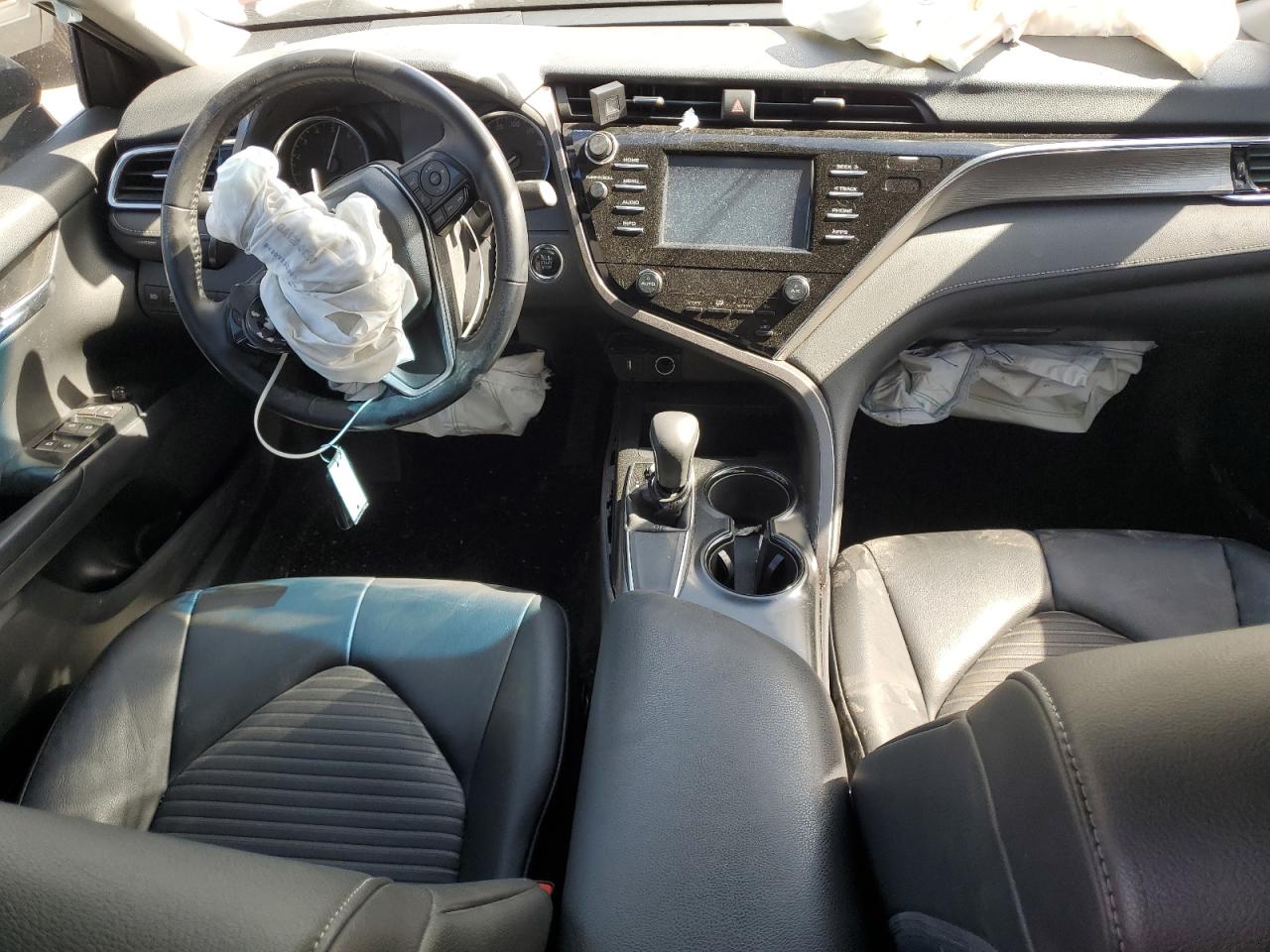 2018 Toyota Camry - Image 8