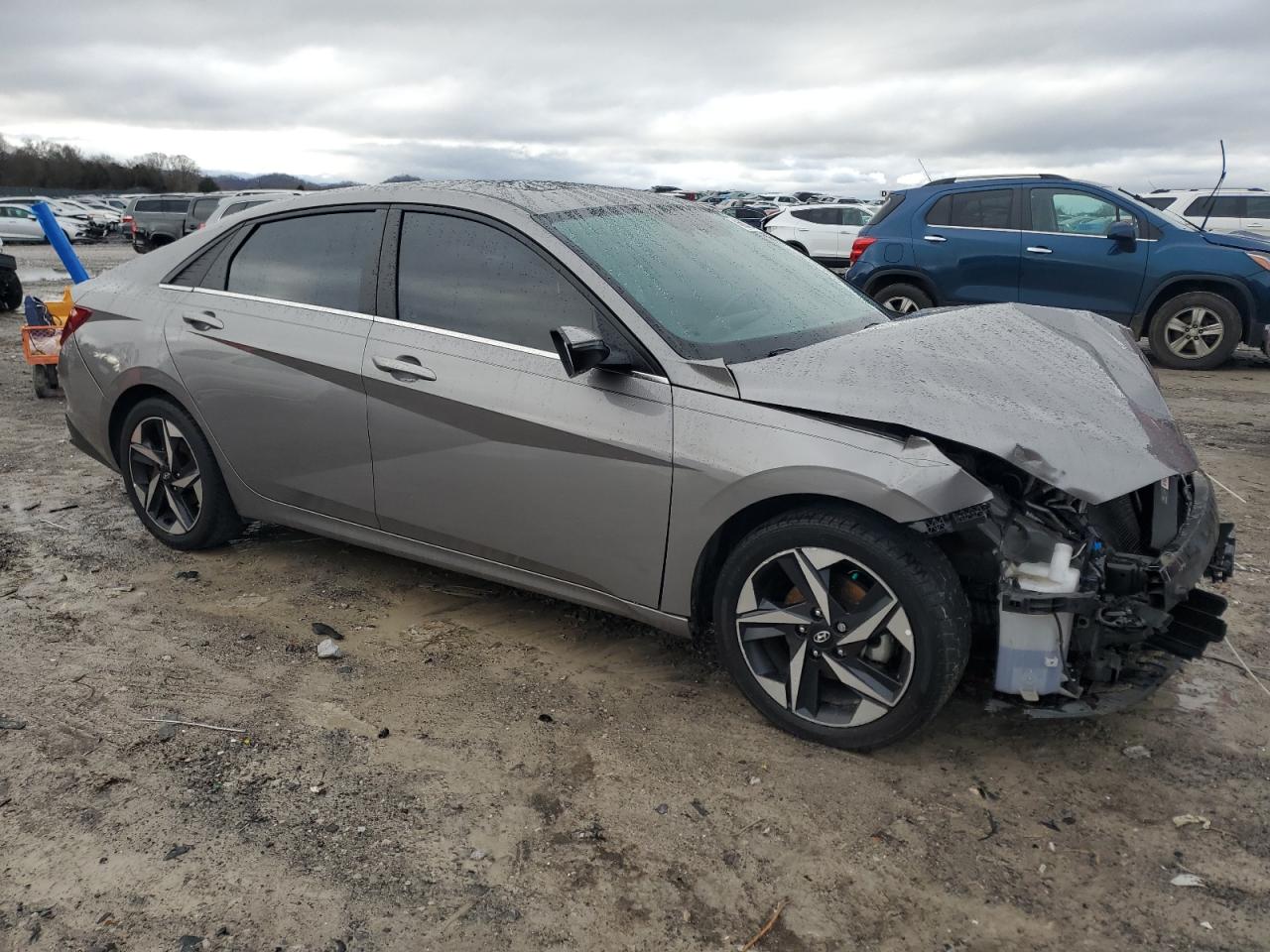 2021 Hyundai Elantra - Image 4
