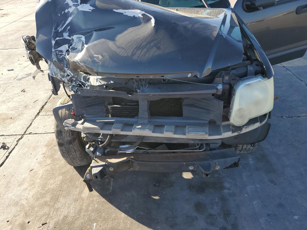2006 Ford Explorer - Image 13
