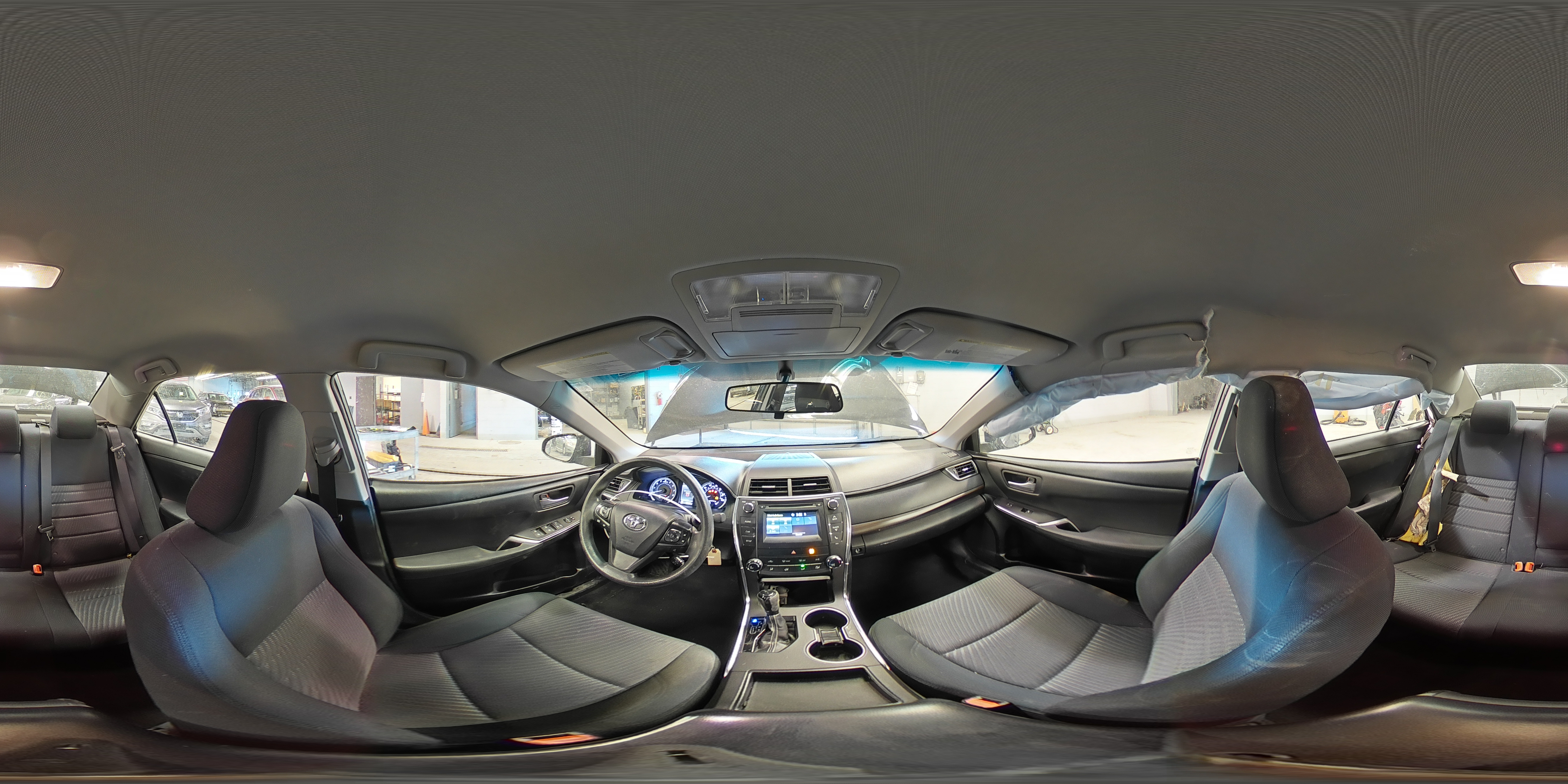 2016 Toyota Camry - Image 13