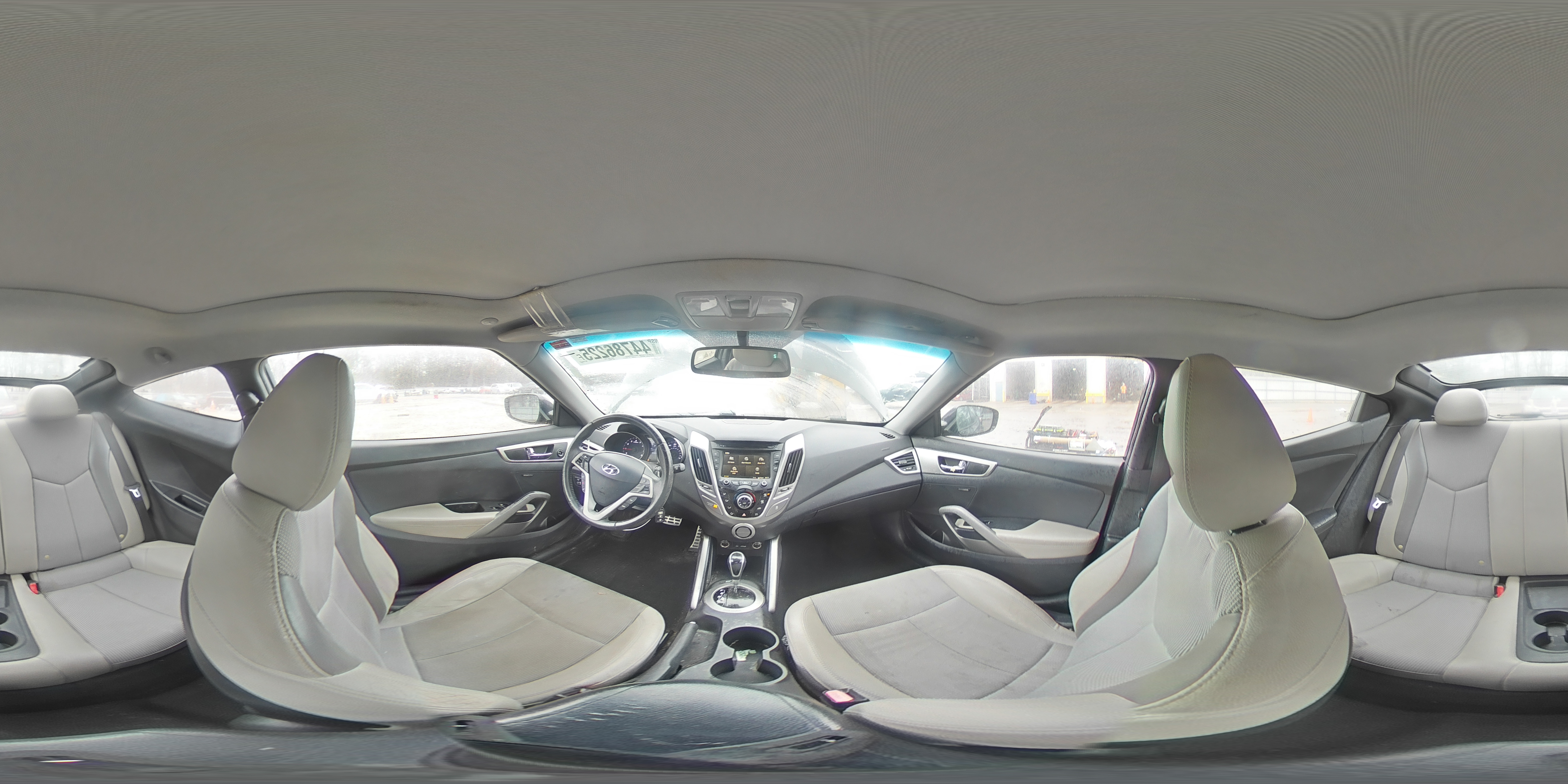 2013 Hyundai Veloster - Image 14