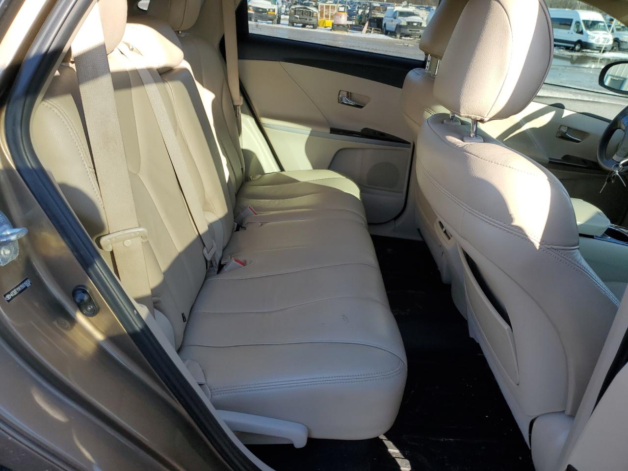 2009 Toyota Venza - Image 11
