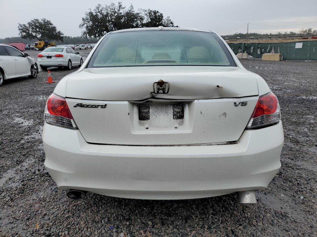 2010 Honda Accord - Image 6