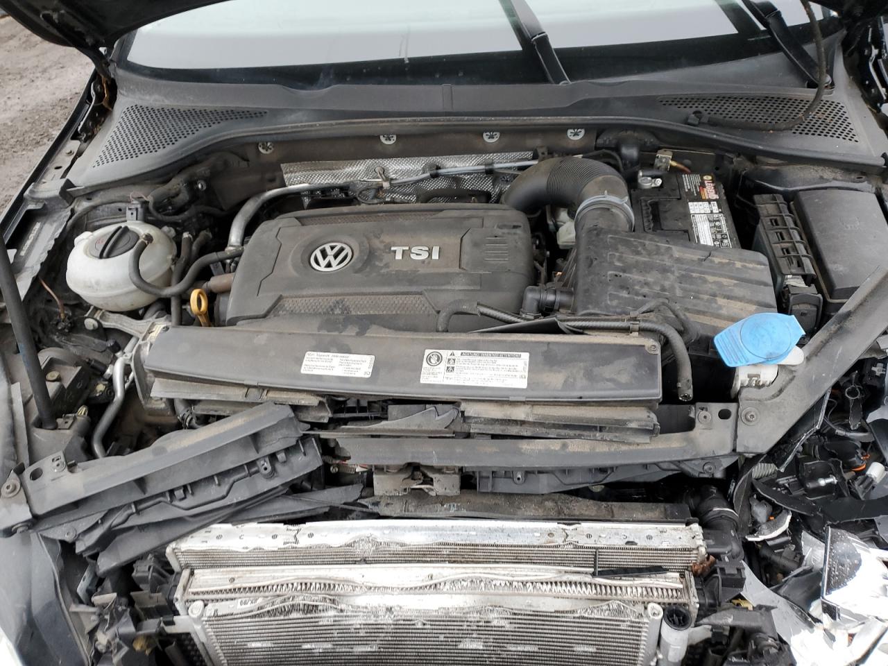 2017 Volkswagen Golf - Image 11