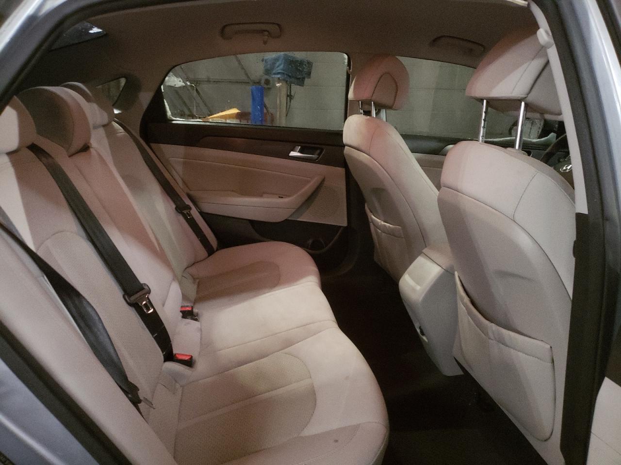 2015 Hyundai Sonata - Image 10