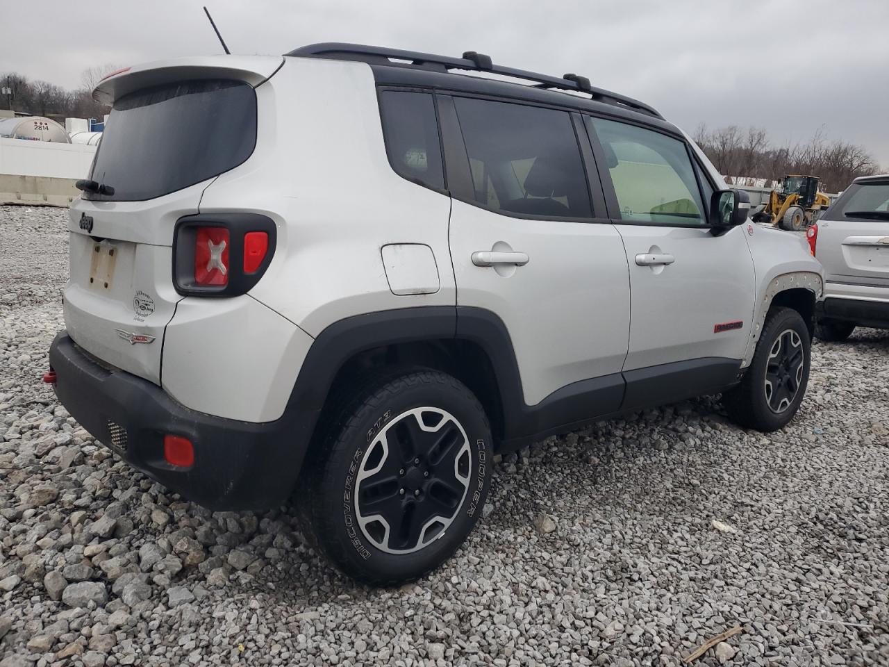 2016 Jeep Renegade - Image 3