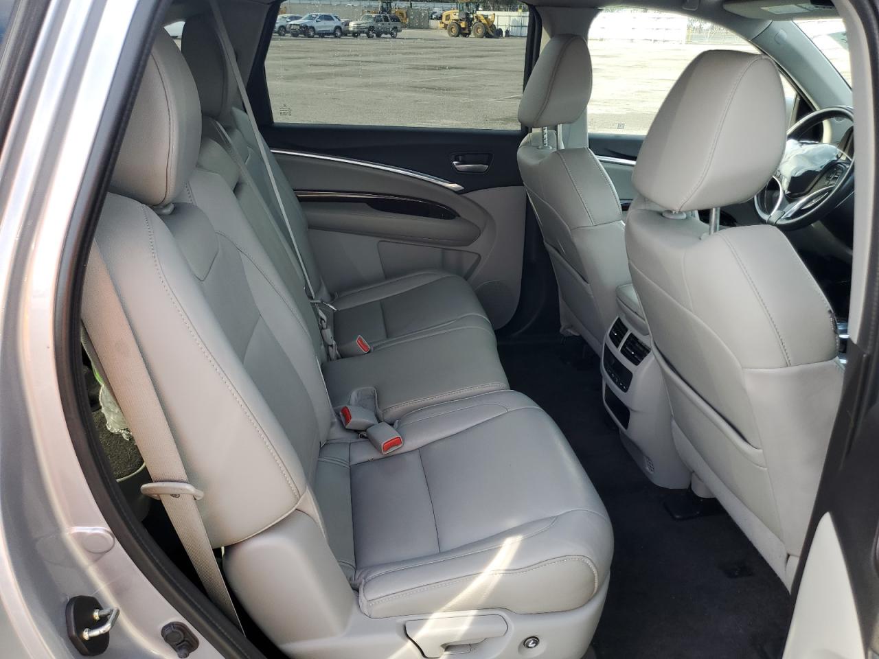 2016 Acura MDX - Image 11