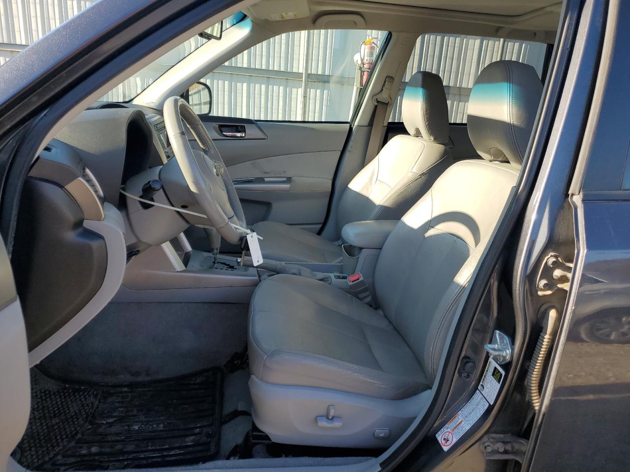 2010 Subaru Forester - Image 7