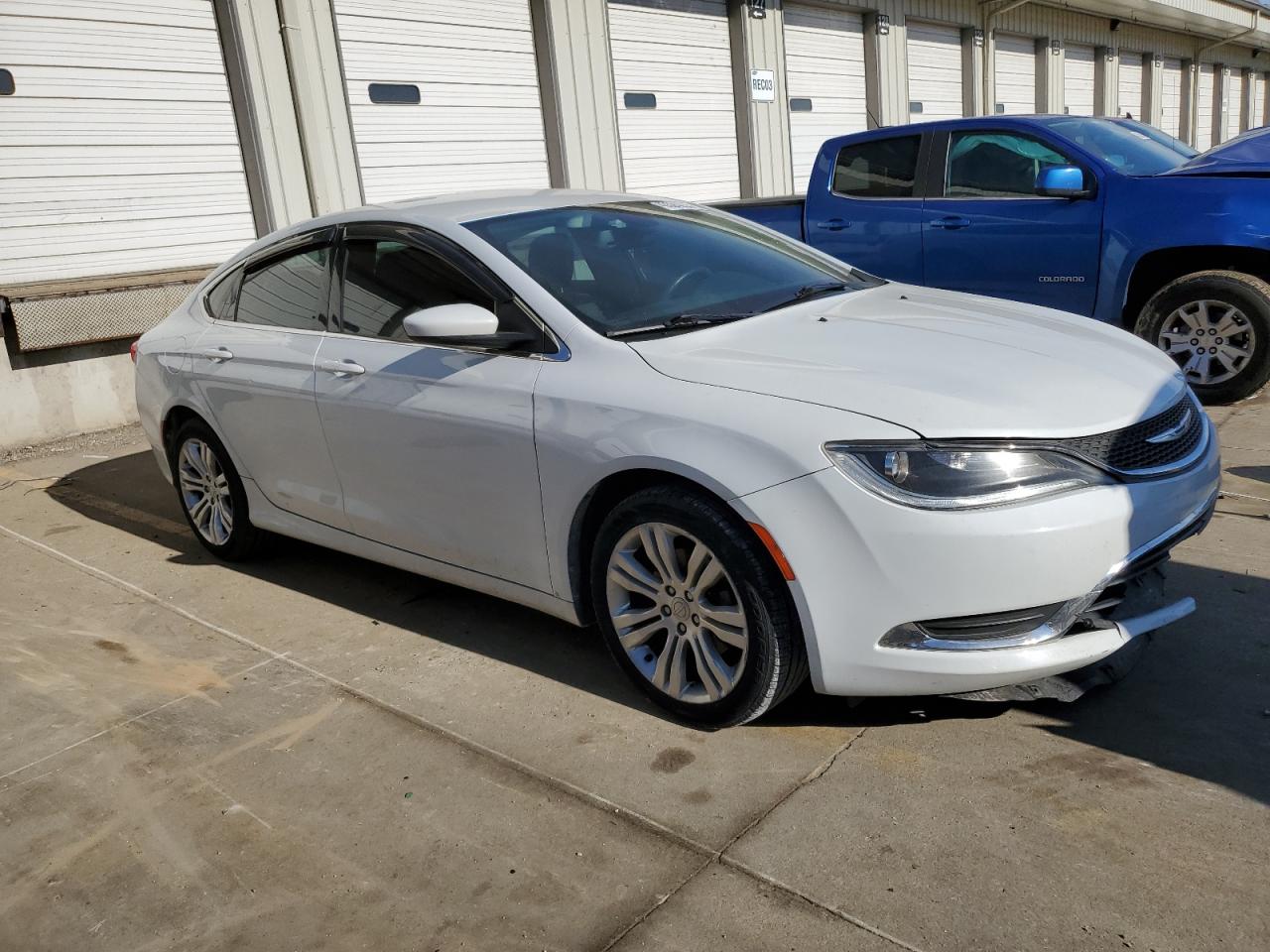 2015 Chrysler 200 - Image 4