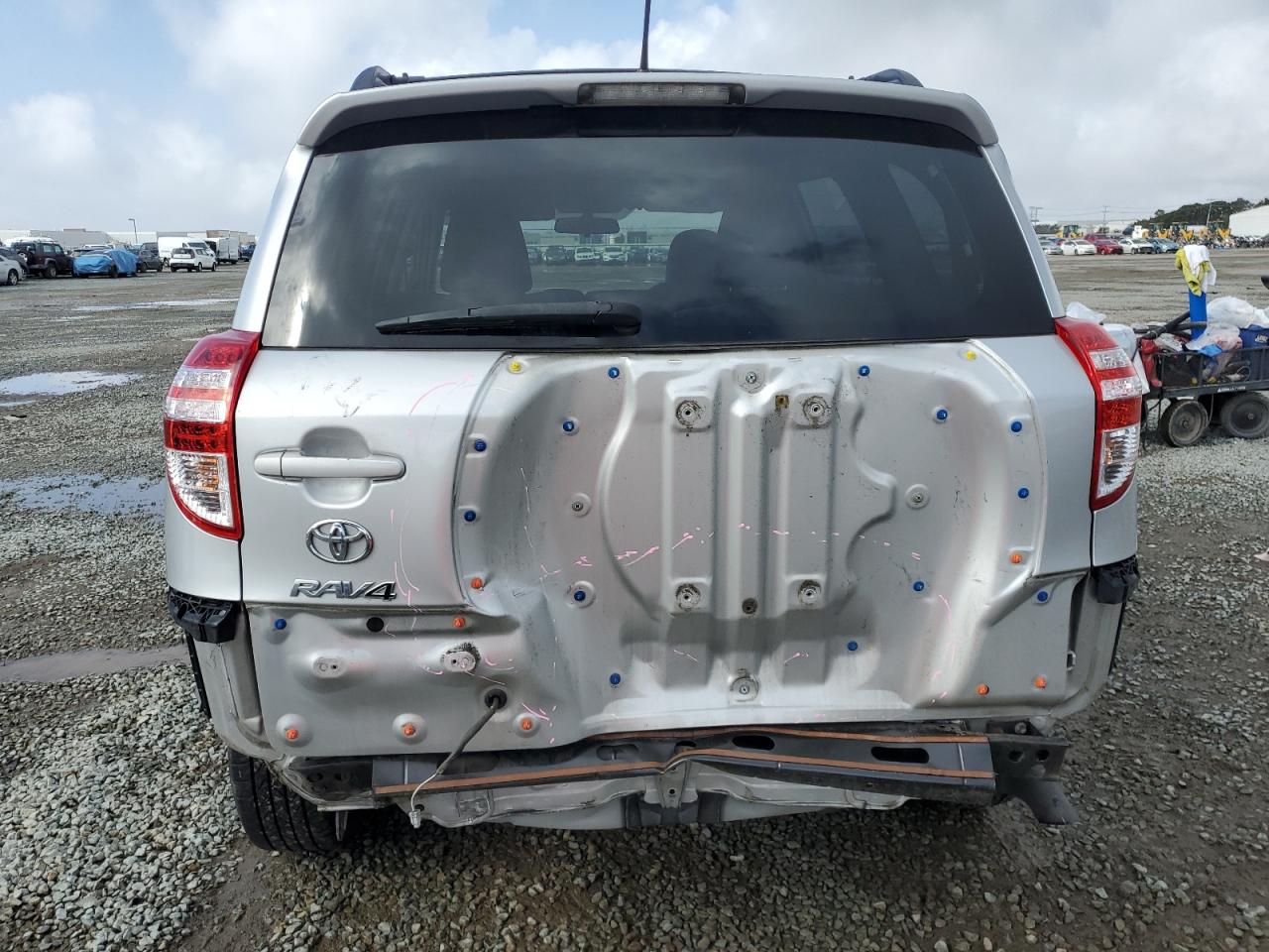 2012 Toyota RAV 4 - Image 6
