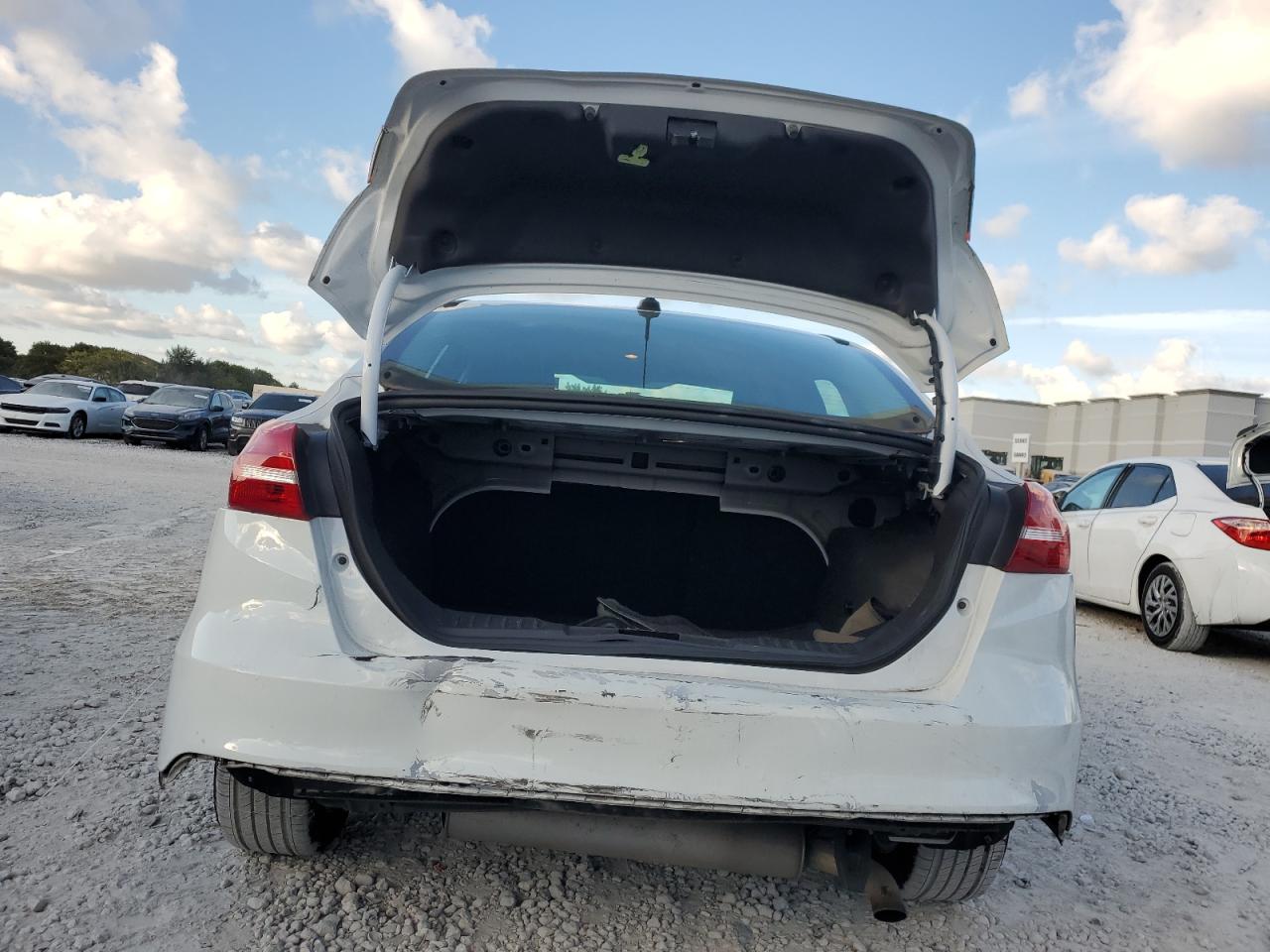 2018 Ford Focus - Image 6